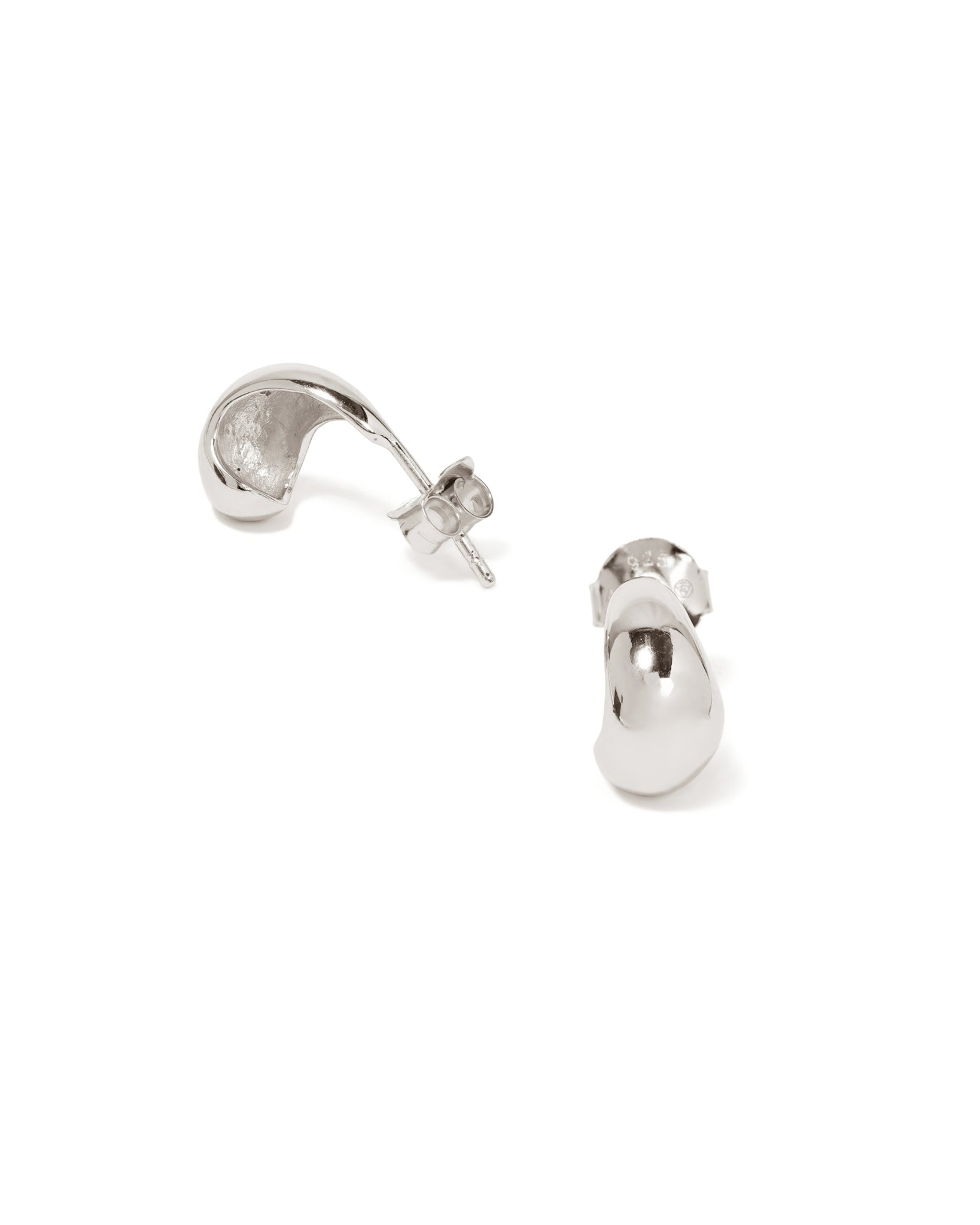 Curve Stud Ohrringe