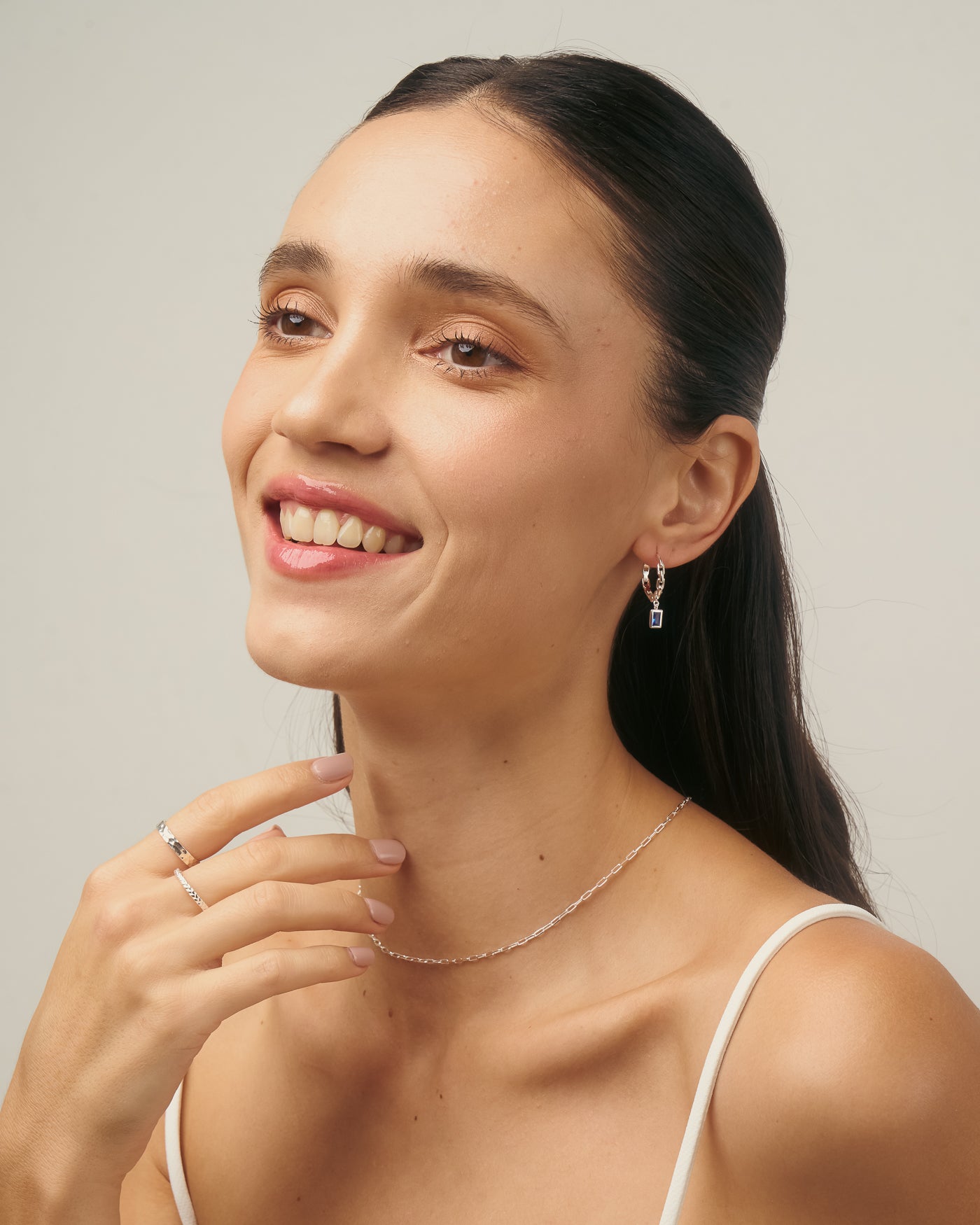 Pilar Ohranhänger