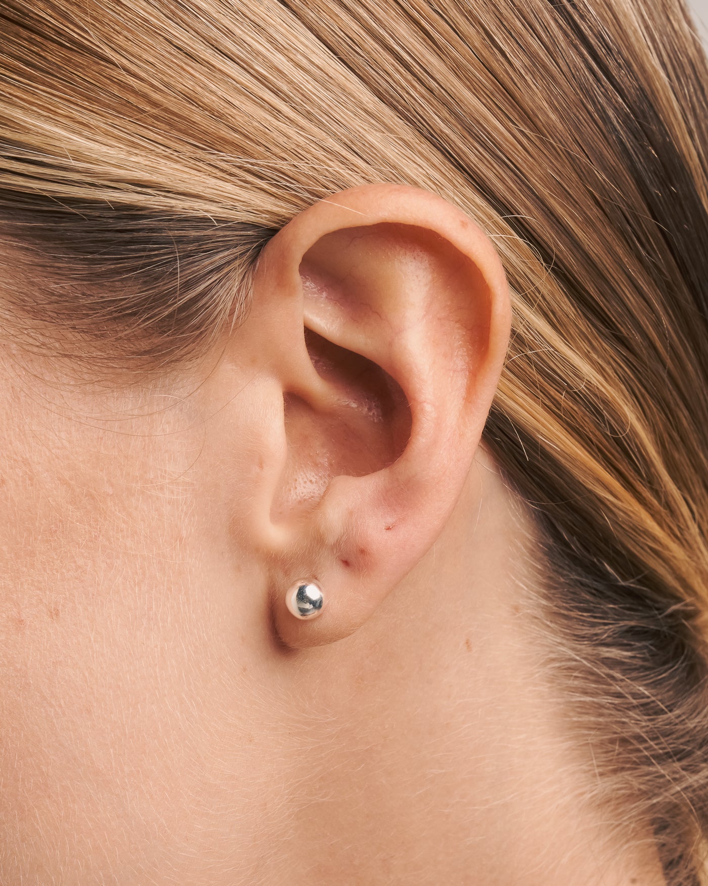 Una earrings