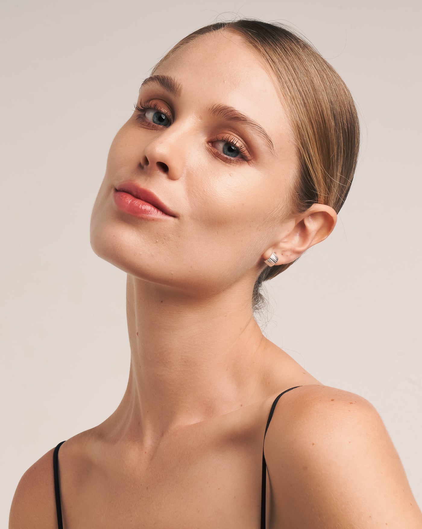 Mini Valentina Hoop Earrings